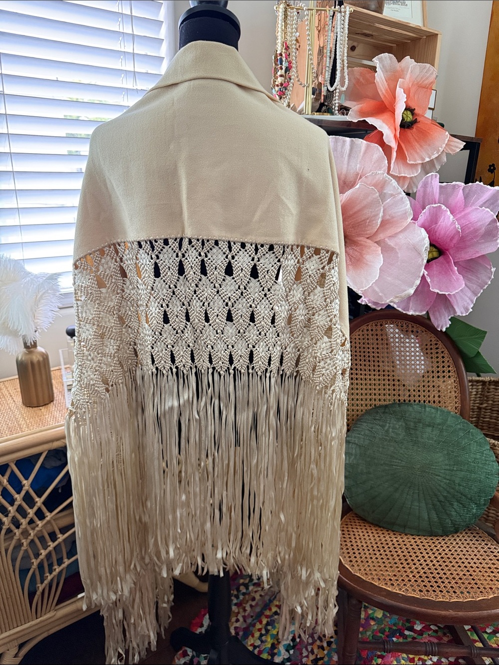 Vintage Ivory Macrame Fringe Stevie Nicks Boho Witchy Western Piano Shawl Wrap